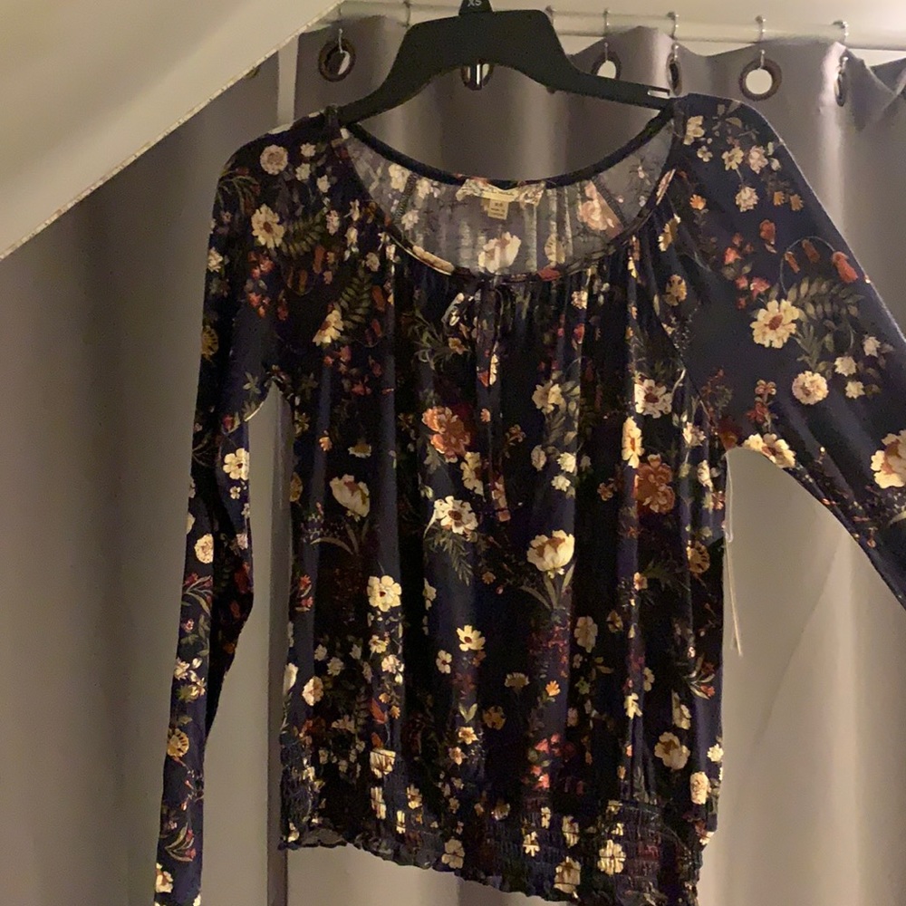 loose fitting dressy shirt with flowers. navy blue from PINK  (x small)